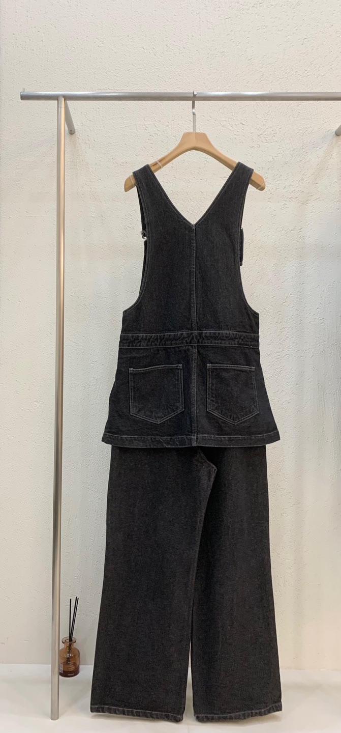 LIGHT AND SALT東大門㊣代購女裝新品職業人氣熱賣背帶褲LIGHT AND SALT背帶褲
