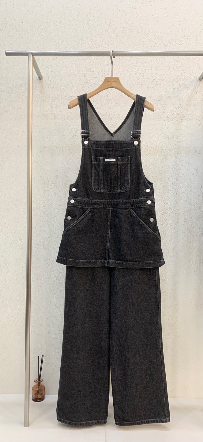 LIGHT AND SALT東大門㊣代購女裝新品職業人氣熱賣背帶褲LIGHT AND SALT背帶褲圖色1
