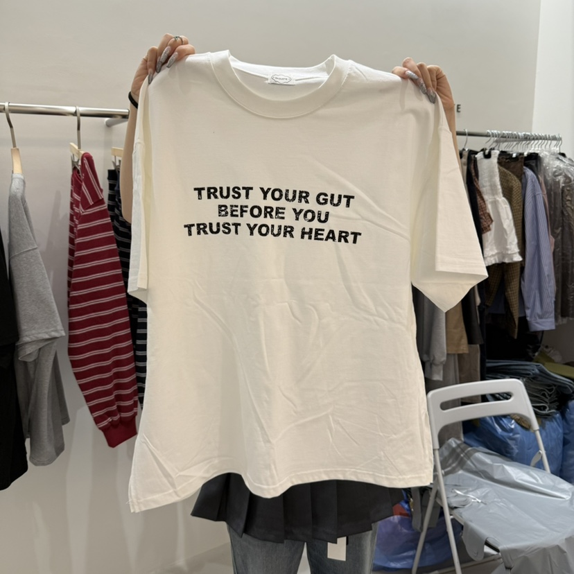 URBANSTORY/REMAKING東大門㊣直郵女裝新品時尚25秋冬熱賣T恤BAGUETTE-PT恤圖色2