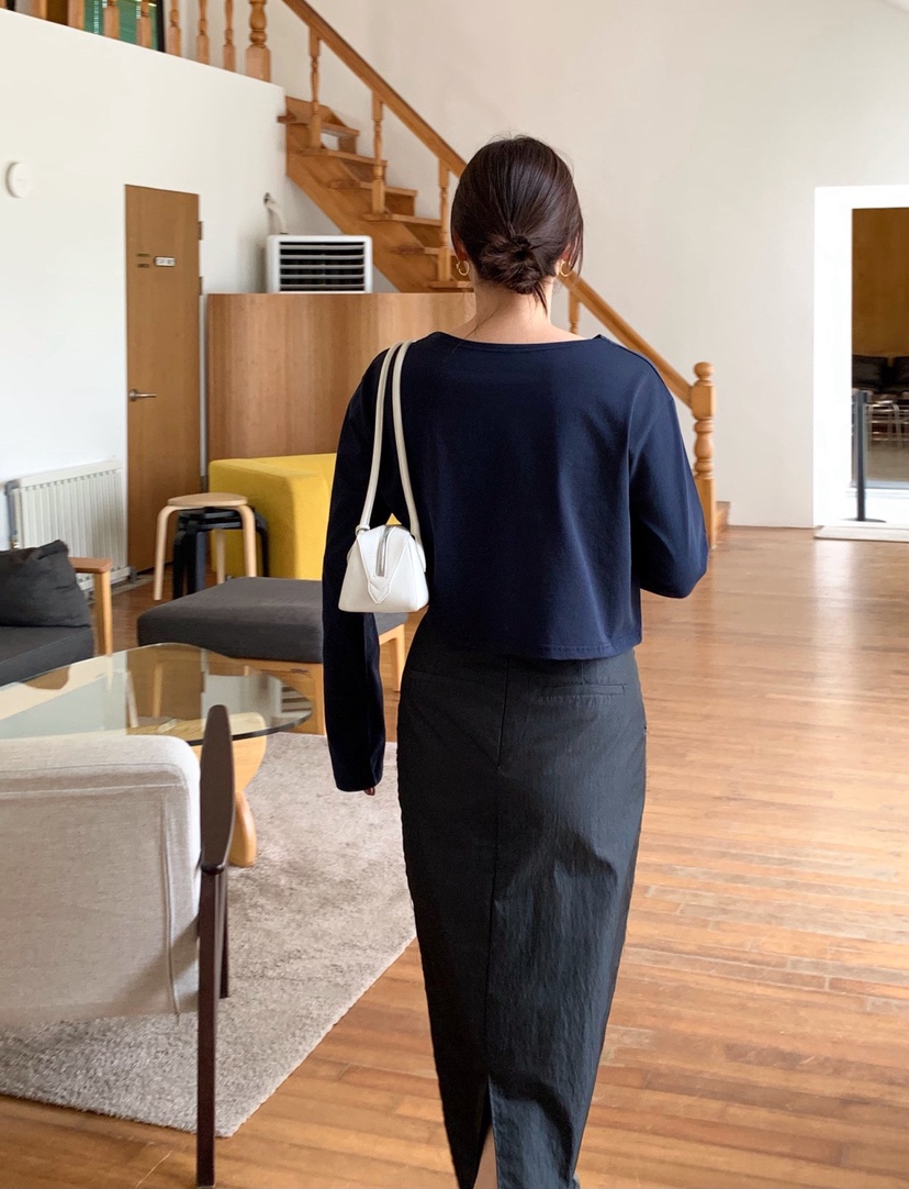 COURGETTE韓國直郵㊣女士新品真品25秋冬推薦熱賣長袖T恤短款COURGETTE長袖T恤