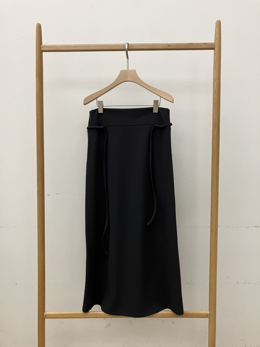 B_GARDER東大門㊣實拍女士新品職業真品25秋冬熱賣長裙含腰繩B.GARDER長裙圖色2