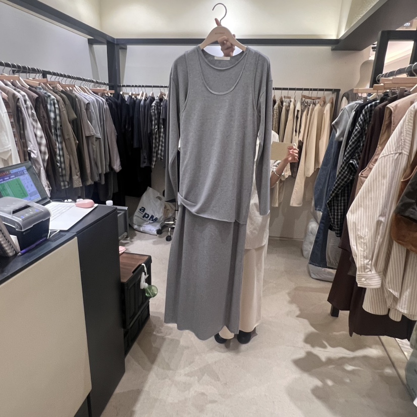 SELF SERVICE韓國代購㊣女士新品推薦休閑熱賣真品套裝套裝SELF SERVICE套裝