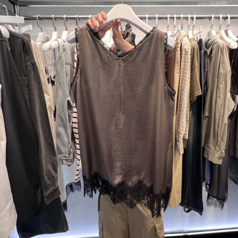 OUS/INCH-L韓國直郵㊣女士新品熱賣時尚職業吊帶背心蕾絲OUS/INCH吊帶/背心