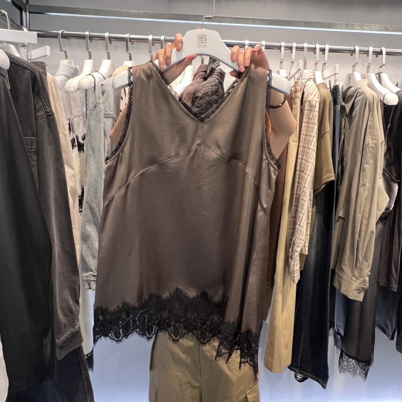 OUS/INCH-L韓國直郵㊣女士新品熱賣時尚職業吊帶背心蕾絲OUS/INCH吊帶/背心圖色2
