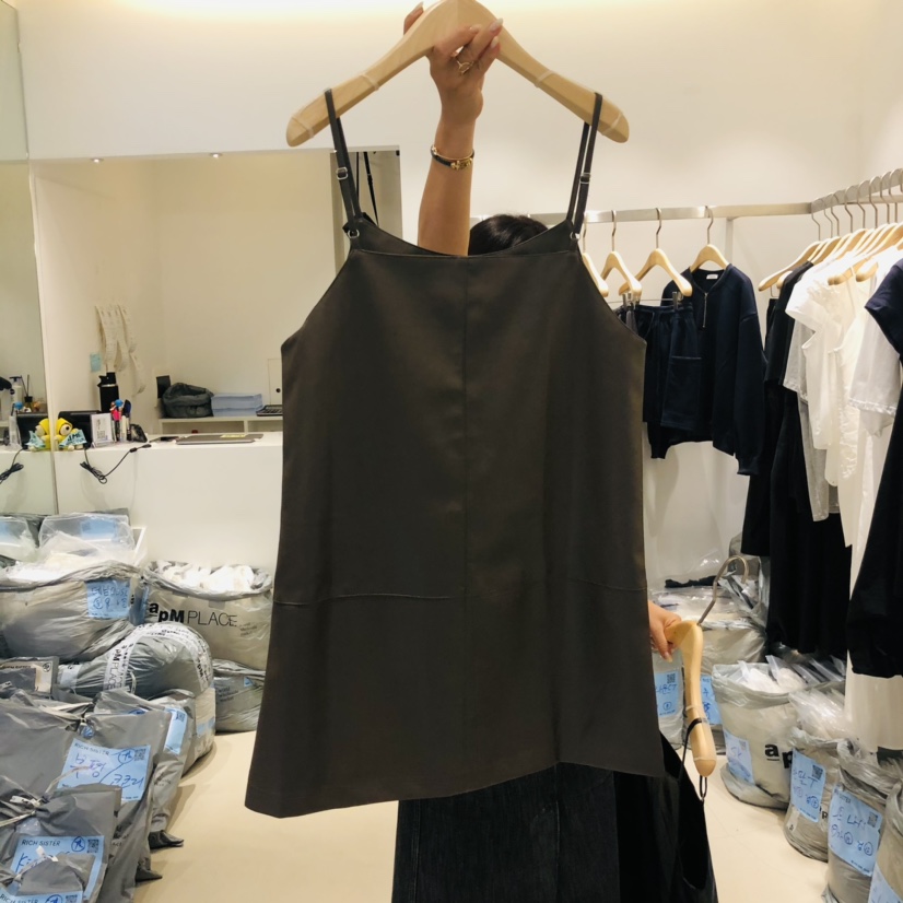 RICH SISTER東大門㊣直郵女裝新款25秋冬連衣裙不含內搭皮革RICH SISTER連衣裙