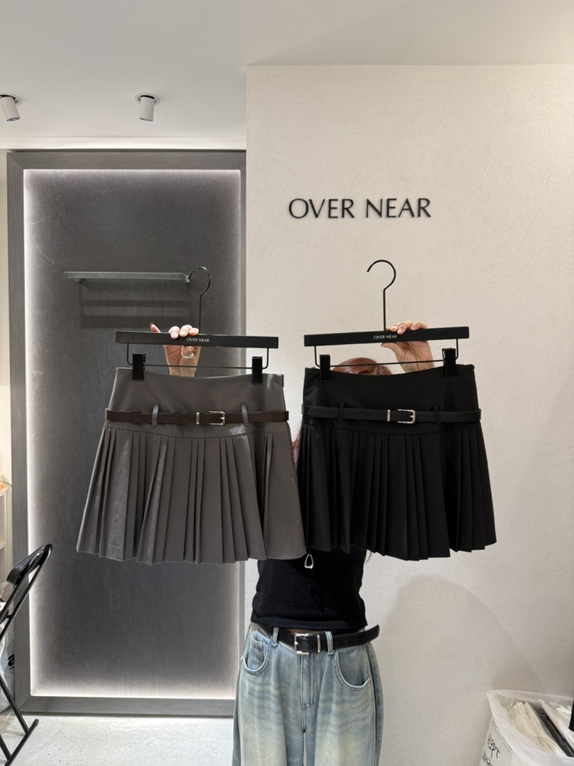 OVER NEAR東大門㊣代購女裝新款休閑推薦時尚短裙不含腰帶OVER NEAR短裙