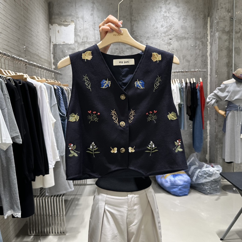 JUNI韓國代購㊣女士新品時尚熱賣25秋夏人氣真品休閑馬甲刺繡my juni馬甲圖色1