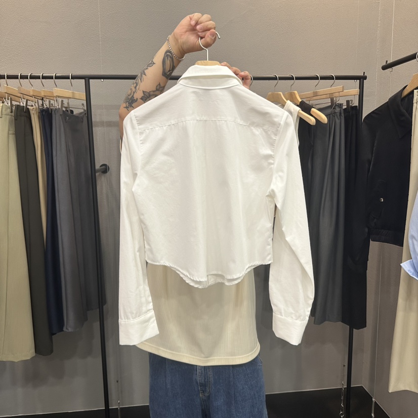 FLAMME TOIT東大門㊣實拍女士新品真品推薦襯衫蕾絲衫刺繡FLAMME TOIT襯衫/蕾絲衫