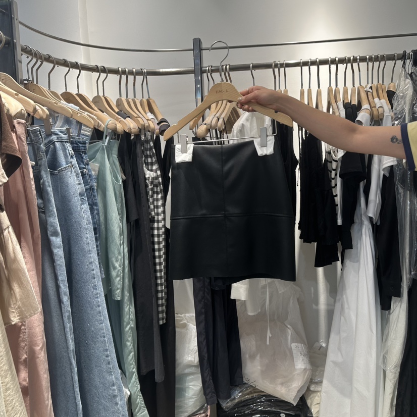 HABLE韓國代購㊣女裝新品推薦真品職業25秋夏人氣時尚短裙緊身HABLE短裙圖色2