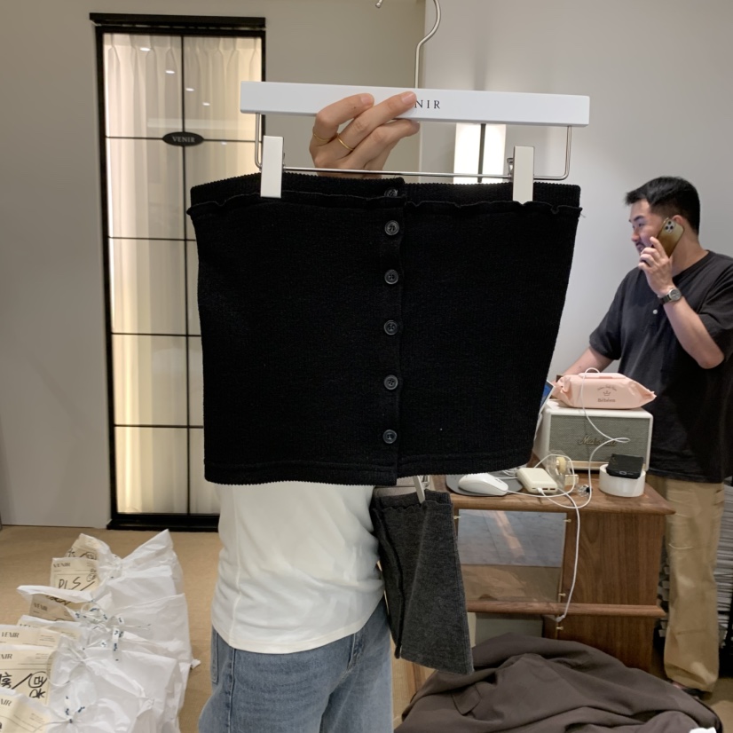 VENIR-a東大門㊣代購女士新品人氣熱賣職業推薦真品吊帶背心VENIR-a吊帶/背心圖色3