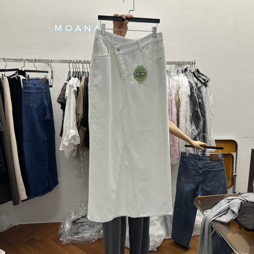 MOANA東大門㊣實拍女裝新款推薦人氣真品時尚職業長裙奶油色MOANA長裙