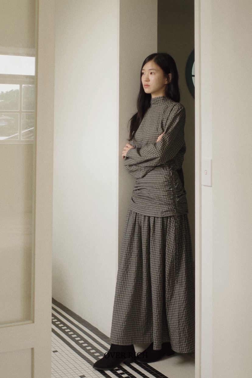 OVER RICH韓國代購㊣女裝新款真品職業襯衫蕾絲衫毛圈布格紋OVER RICH襯衫/蕾絲衫