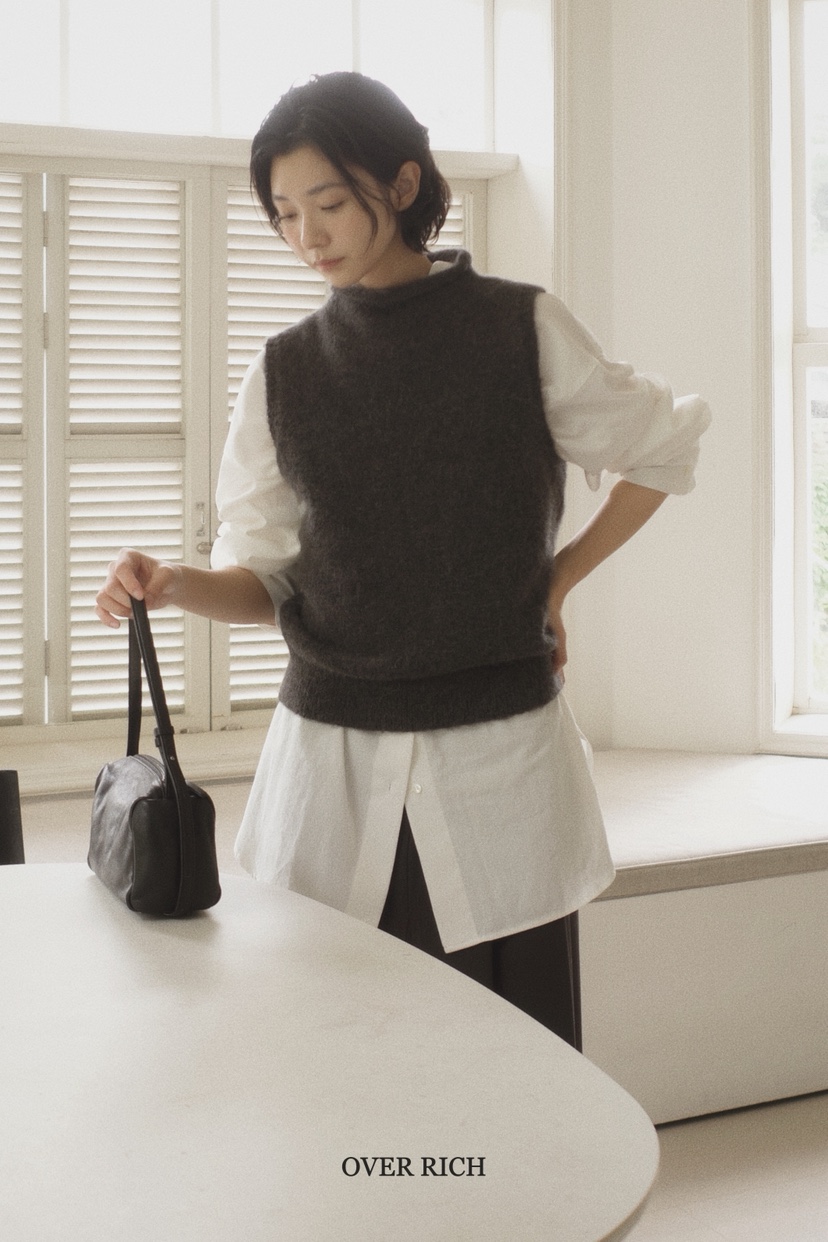 OVER RICH韓國代購㊣女士新款25秋冬熱賣人氣吊帶背心羊駝OVER RICH吊帶/背心