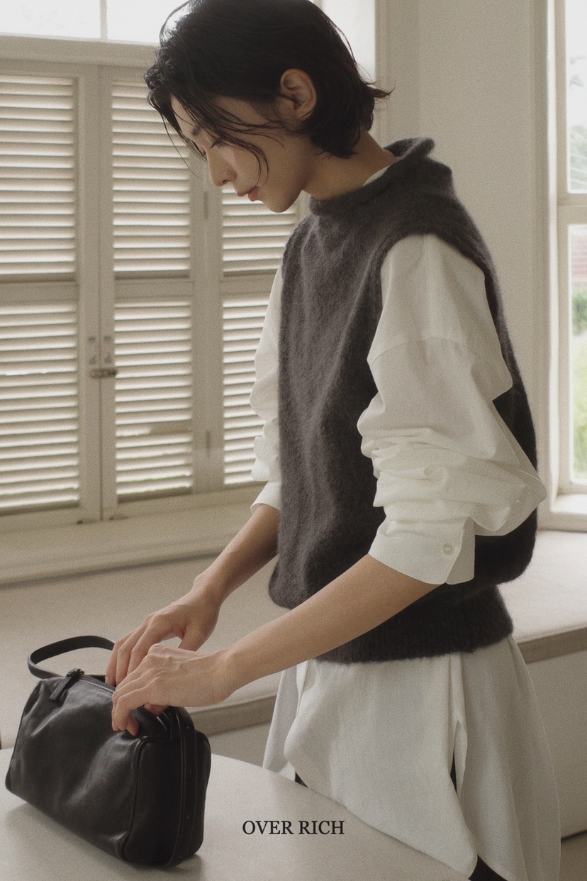 OVER RICH韓國代購㊣女士新款25秋冬熱賣人氣吊帶背心羊駝OVER RICH吊帶/背心