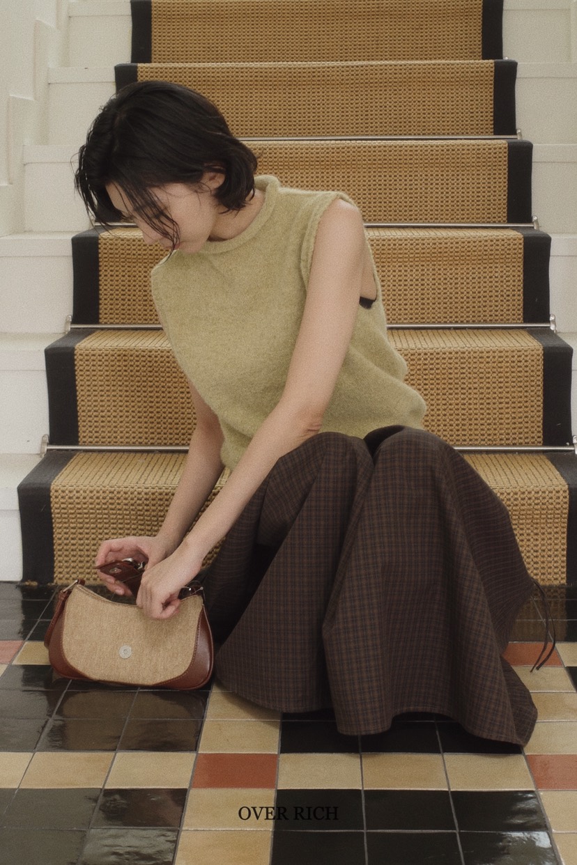 OVER RICH韓國代購㊣女士新款25秋冬熱賣人氣吊帶背心羊駝OVER RICH吊帶/背心