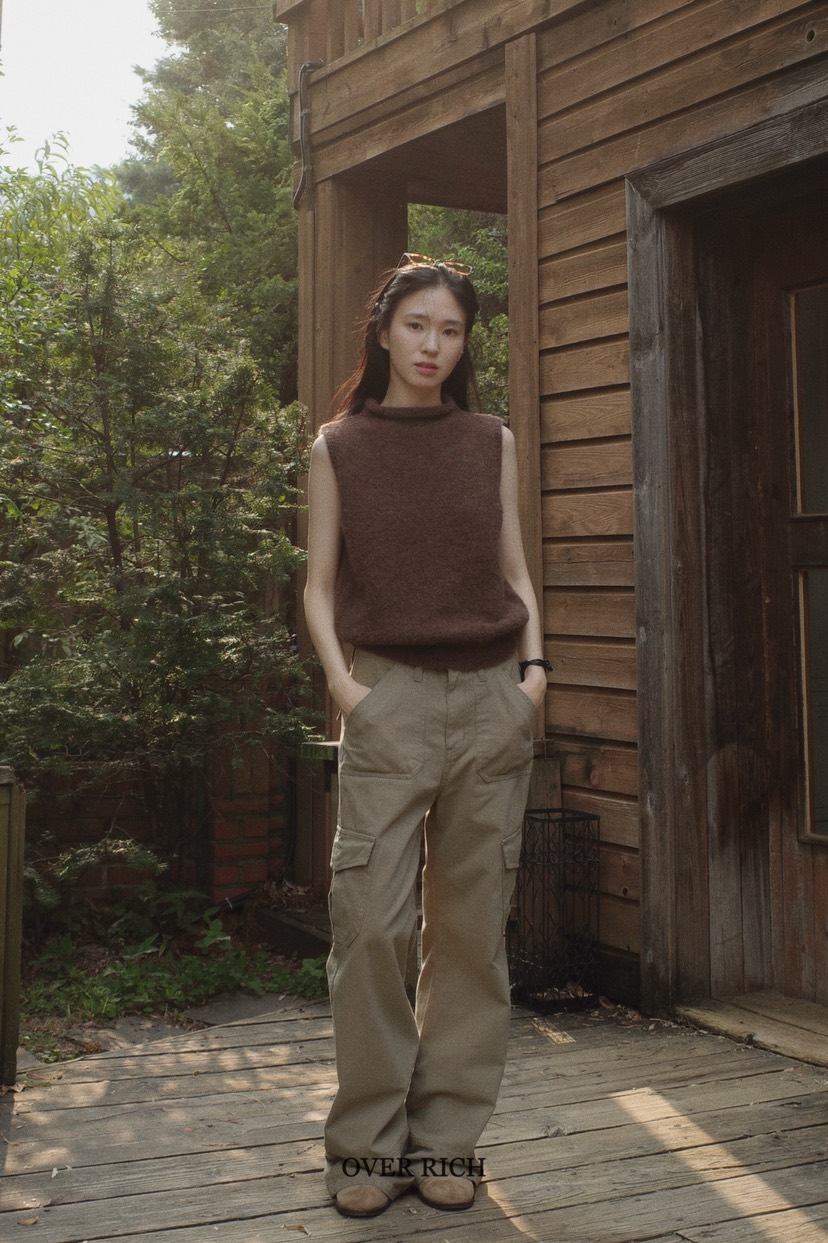 OVER RICH韓國代購㊣女士新款25秋冬熱賣人氣吊帶背心羊駝OVER RICH吊帶/背心
