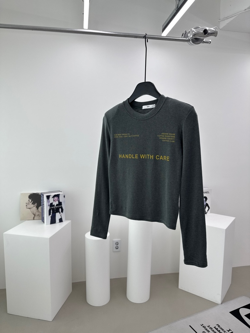 RED-A東大門㊣代購女士新品推薦人氣25秋冬職業時尚長袖T恤RED-A長袖T恤圖色3