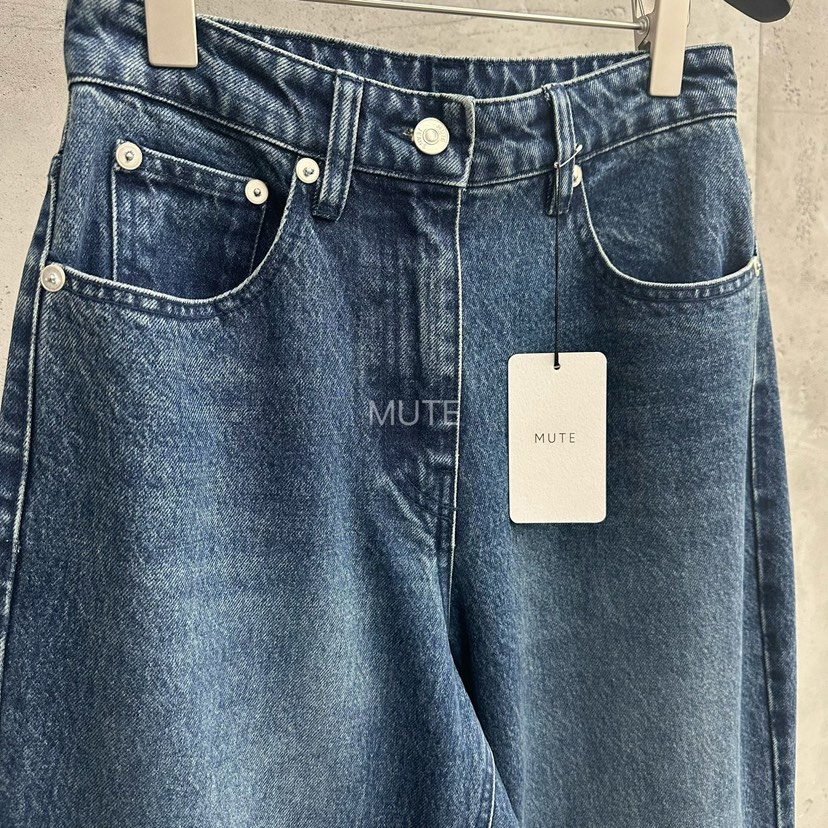 MUTE-P韓國代購㊣女裝新款推薦熱賣25秋冬休閑職業真品牛仔褲MUTE牛仔褲