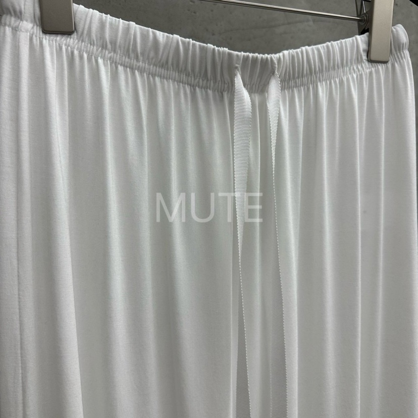 MUTE-P韓國直郵㊣女裝新品熱賣職業休閑真品人氣25秋冬長裙MUTE長裙