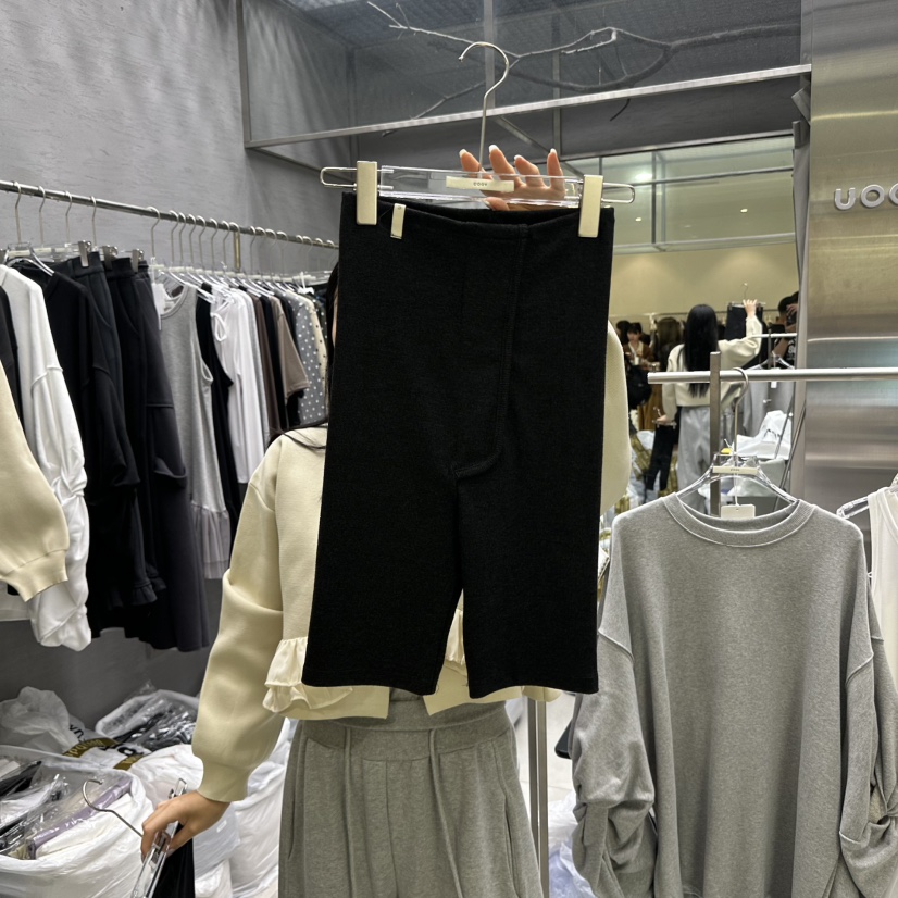 UOOV東大門㊣代購女裝新款職業真品人氣25秋冬打底褲鯊魚褲UOOV打底褲/鯊魚褲圖色2