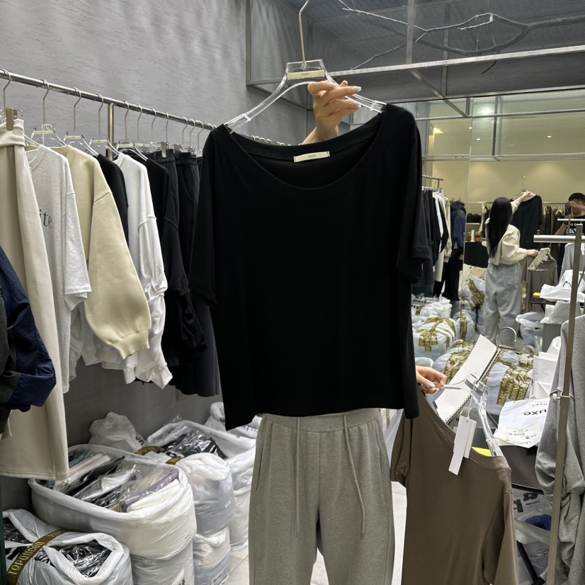 UOOV韓國直郵㊣女裝新款職業真品推薦休閑時尚人氣熱賣25秋冬T恤UOOVT恤圖色2