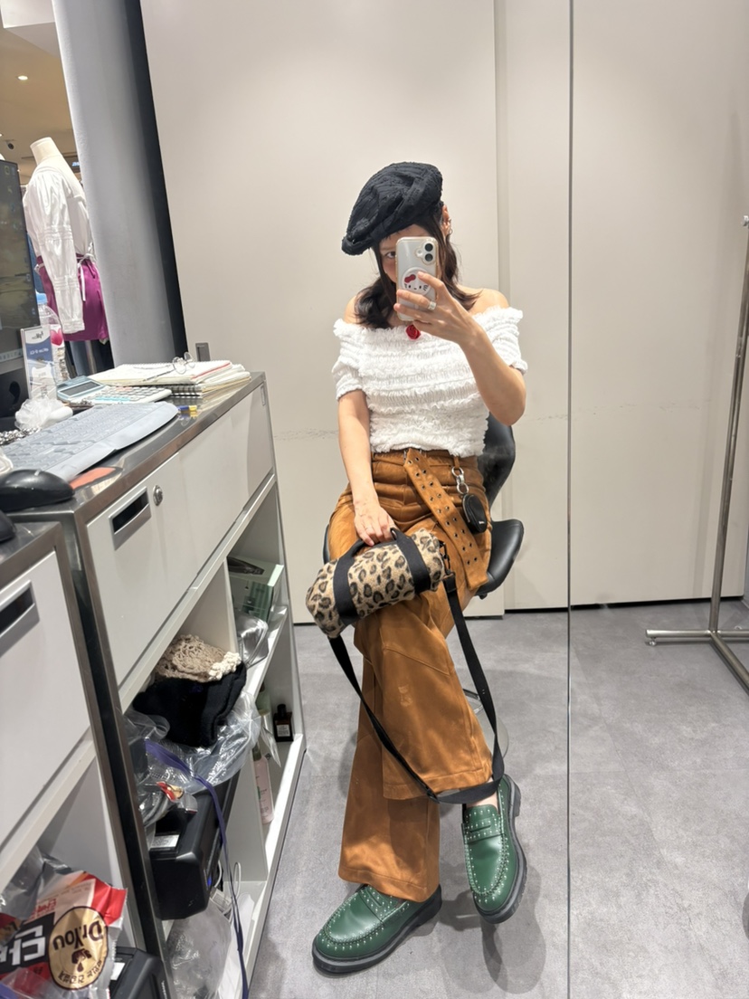 PLATFORM-L東大門㊣實拍女士新品25秋冬推薦襯衫蕾絲衫花朵PLATFORM襯衫/蕾絲衫