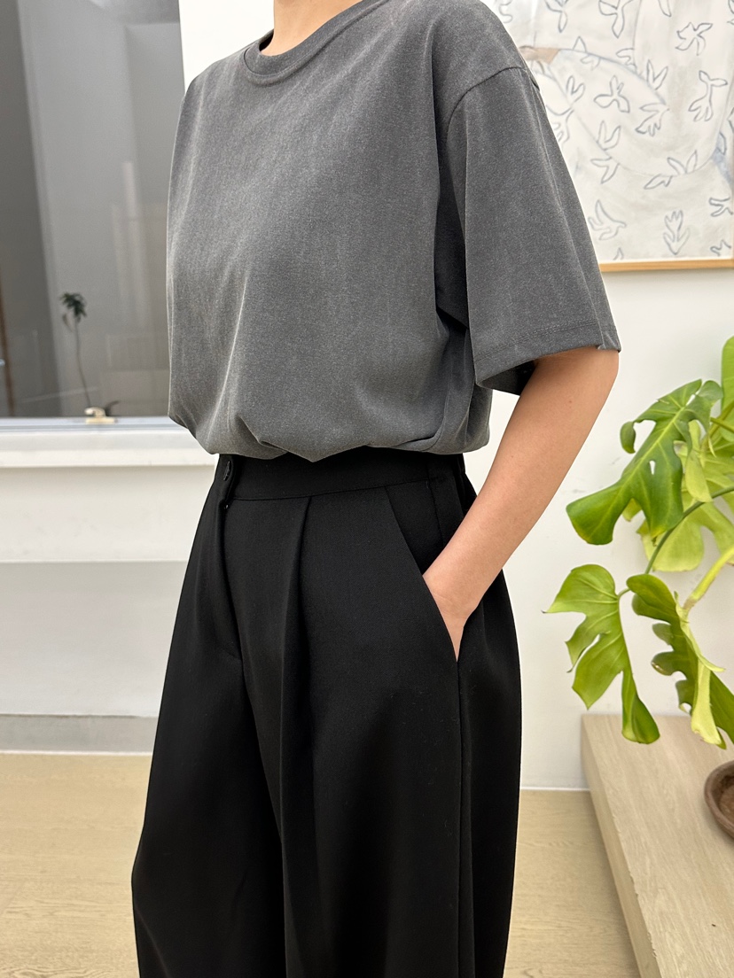 BUT東大門㊣實拍女裝新款推薦人氣職業25秋冬真品熱賣時尚T恤buttonT恤圖色4
