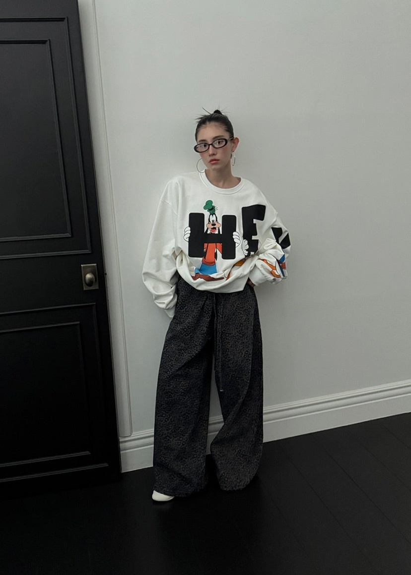 OURWAVE/OUR ROOM東大門㊣代購女裝新品推薦人氣時尚衛衣Our Wave/Our Room衛衣