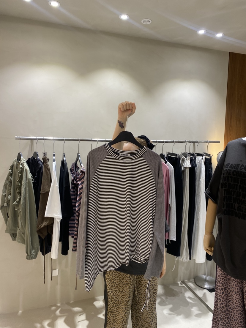 LUMEN-P韓國直郵㊣女裝新品熱賣職業真品推薦人氣時尚長袖T恤LUMEN-P長袖T恤