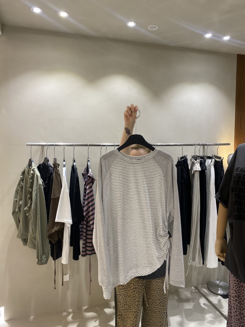 LUMEN-P韓國直郵㊣女裝新品熱賣職業真品推薦人氣時尚長袖T恤LUMEN-P長袖T恤圖色3
