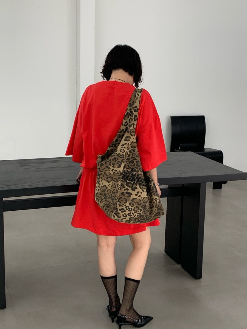 EDDY東大門㊣直郵女裝新品休閑職業熱賣人氣真品單肩斜跨包EDDY單肩/斜跨包