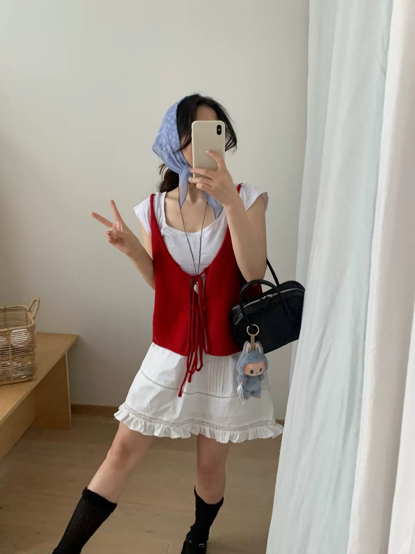 STRAWBERRY東大門㊣實拍女士新款25秋冬職業吊帶背心不含內搭STRAWBERRY吊帶/背心圖色2