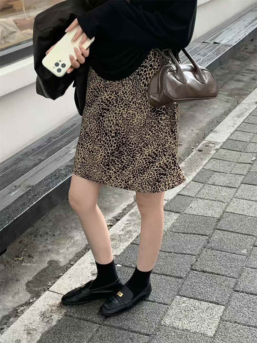 STRAWBERRY東大門㊣實拍女裝新款真品職業休閑半身裙中短裙STRAWBERRY半身裙/中短裙
