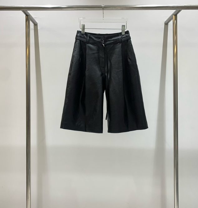CESTLAVIE韓國直郵㊣女士新品時尚推薦職業25秋冬短褲含腰帶皮革CESTLAVIE短褲圖色1