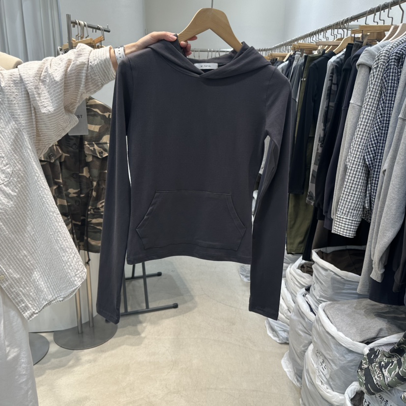 W.FATAL東大門㊣代購女士新品25秋冬熱賣真品時尚職業長袖T恤W.FATAL長袖T恤圖色2