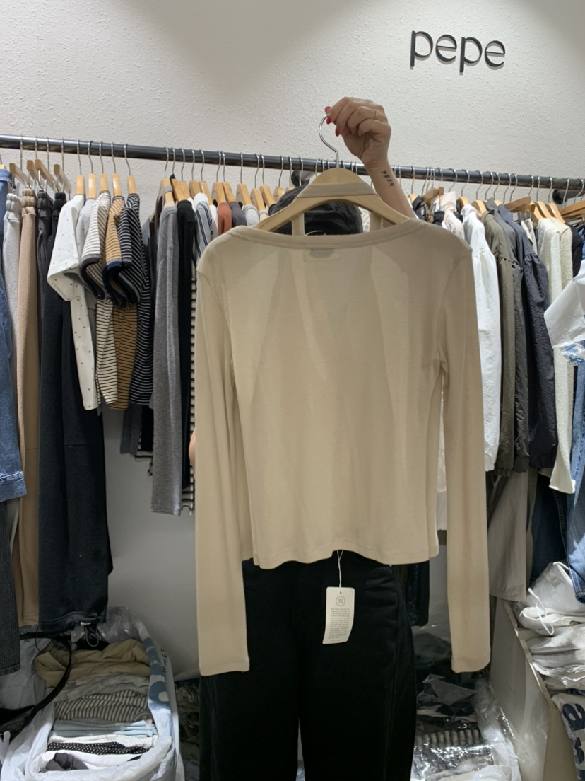 ALMOND PEPE韓國代購㊣女裝新品推薦長袖T恤掛脖開衫假兩件ALMOND PEPE長袖T恤