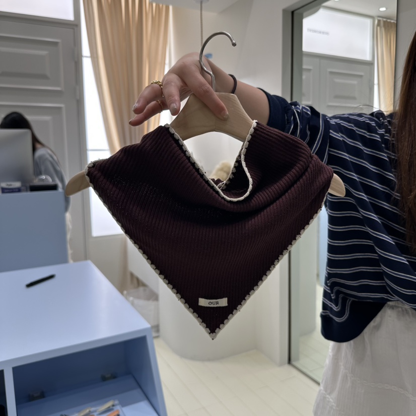 OURMOMENT東大門㊣代購女裝新款推薦時尚真品熱賣人氣圍巾披肩OURMOMENT圍巾/披肩