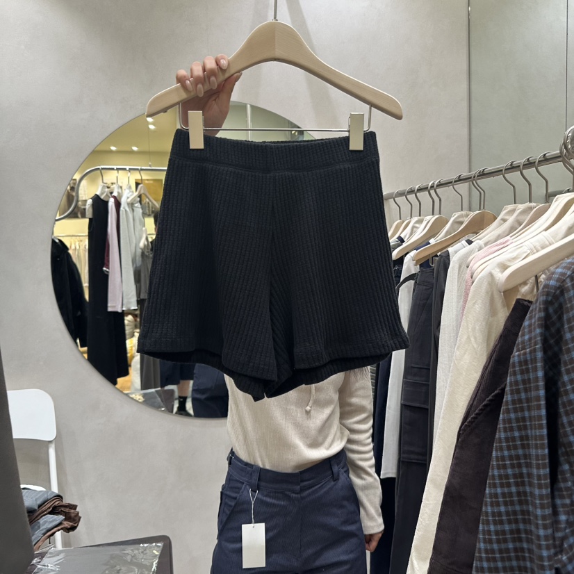 WHO IS SHE韓國直郵㊣女士新品人氣熱賣時尚職業休閑短褲WHO IS SHE短褲圖色3