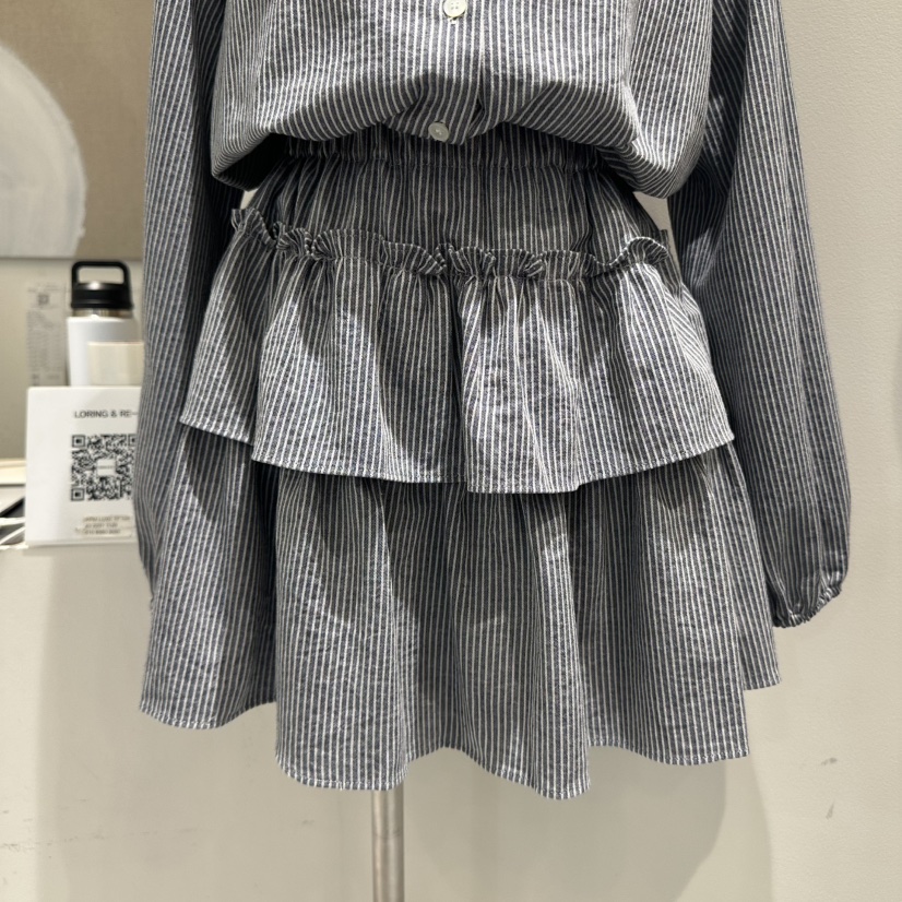 LORING RE I韓國直郵㊣女士新品真品25秋冬熱賣職業時尚短裙LORING RE-I/BARE短裙圖色1