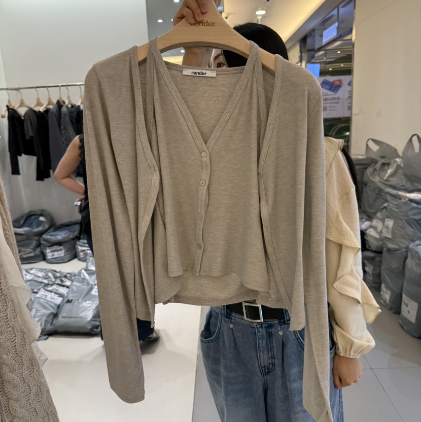 RENDER東大門㊣實拍女裝新品人氣真品熱賣職業推薦時尚長袖T恤RENDER長袖T恤圖色2