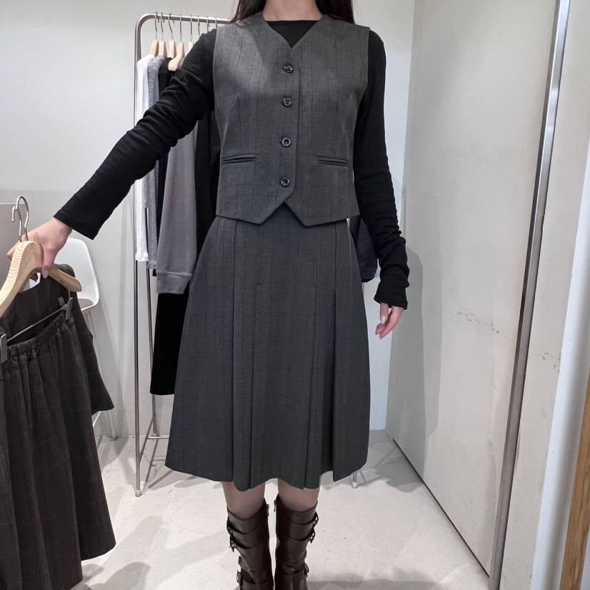 OUTRENE韓國代購㊣女士新品熱賣休閑職業真品人氣套裝兩件套OUTRENE套裝圖色2