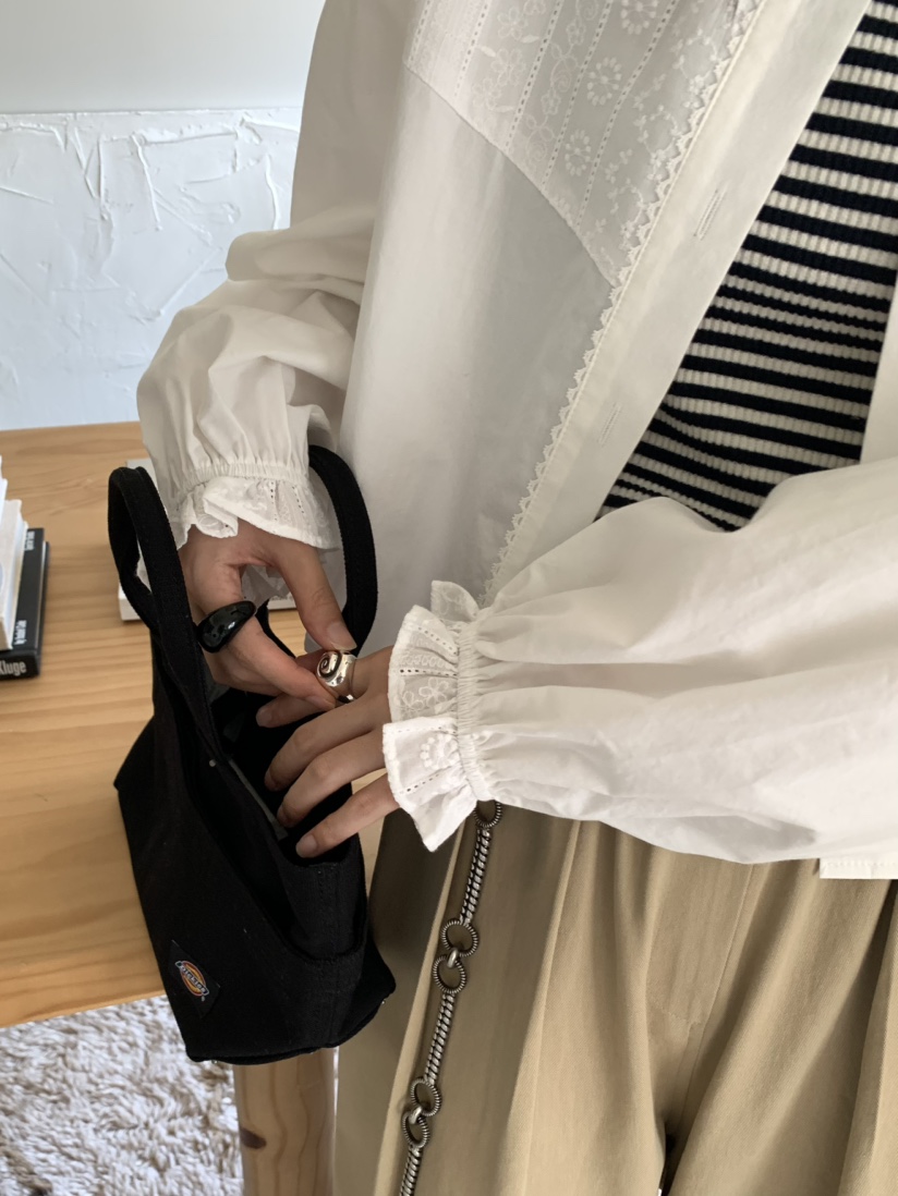 PEBBLE韓國代購㊣女士新款熱賣推薦真品襯衫蕾絲衫刺繡蕾絲PEBBLE/LAYER襯衫/蕾絲衫