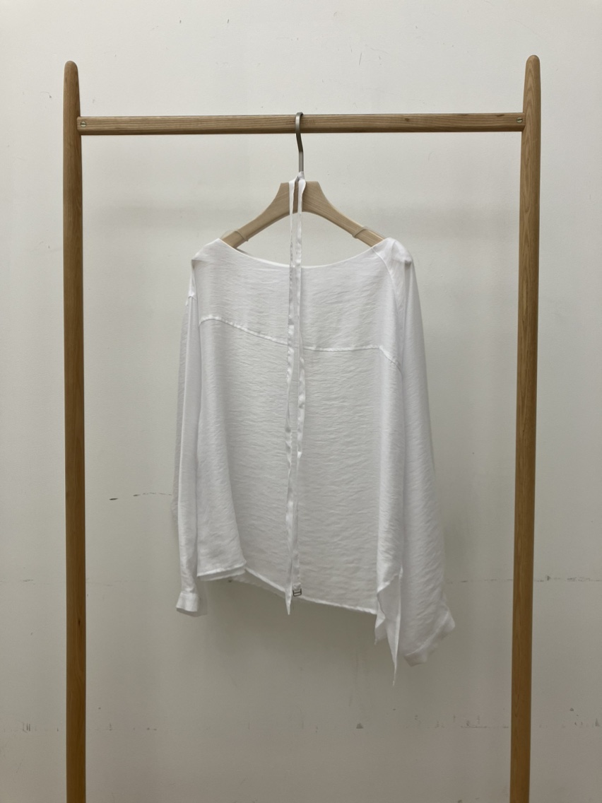 B_GARDER東大門㊣代購女裝新品職業時尚熱賣襯衫蕾絲衫含腰繩B.GARDER襯衫/蕾絲衫