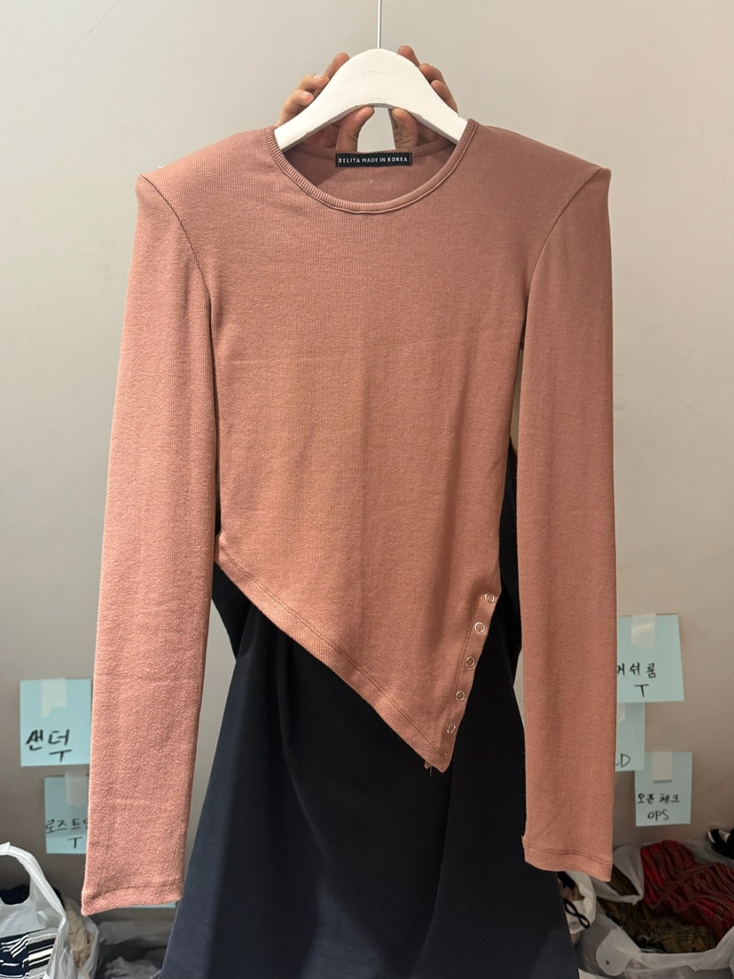 BELITA-L東大門㊣直郵女裝新品時尚推薦休閑人氣真品長袖T恤BELITA-L長袖T恤圖色2