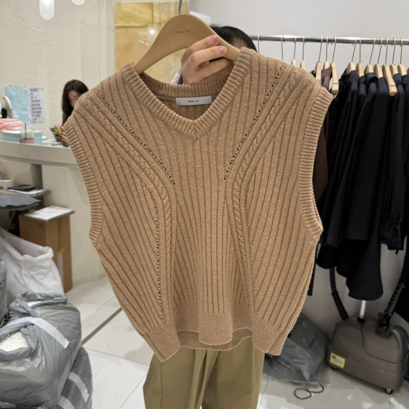 BLUEI-D東大門㊣代購女裝新品25秋冬時尚推薦熱賣吊帶背心Blue i-d吊帶/背心圖色4