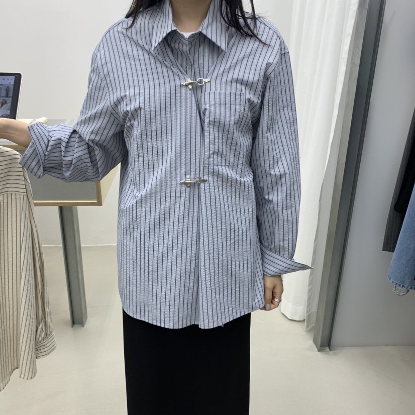 STAINLESS東大門㊣代購女士新品時尚25秋冬熱賣襯衫蕾絲衫條紋STAINLESS襯衫/蕾絲衫圖色2