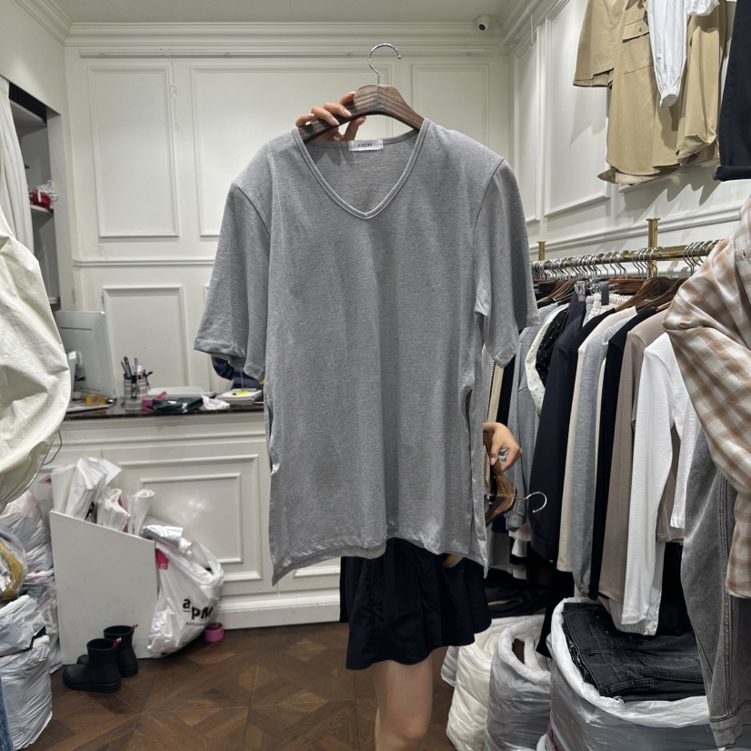 J.RITZY韓國代購㊣女裝新品時尚人氣推薦真品25秋冬職業T恤J.RITZYT恤圖色2