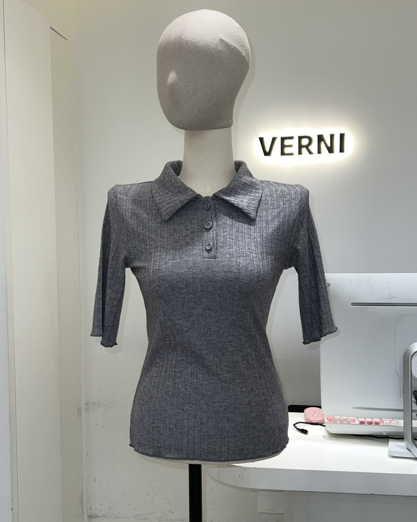 VERNI東大門㊣實拍女裝新款人氣25秋冬推薦真品時尚熱賣T恤VERNIT恤圖色2
