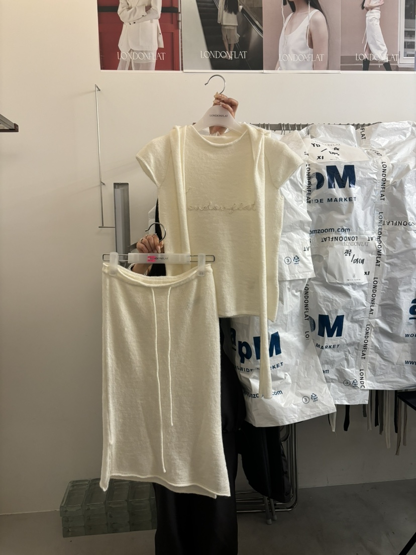 LONDON FLAT東大門㊣實拍女士新款職業時尚針織衫兩件套刺繡LONDON FLAT針織衫