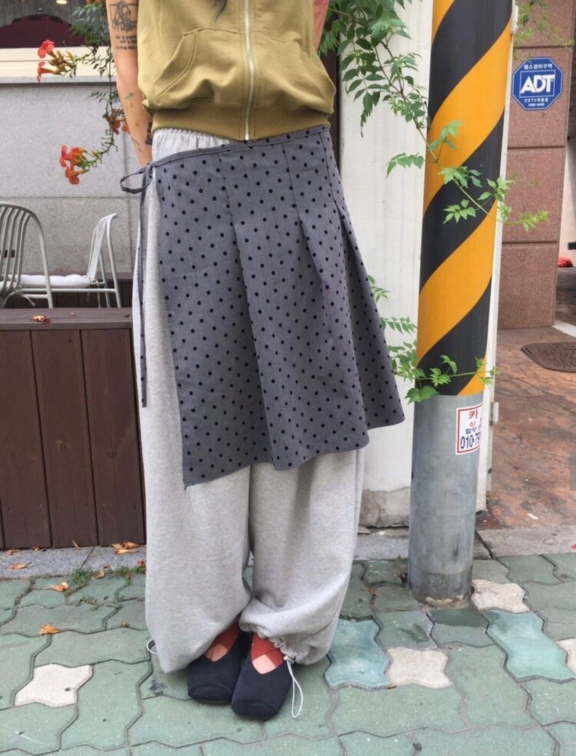 WOOJOO東大門㊣代購女裝新品熱賣真品職業時尚人氣套裝天鵝絨WOOJOO套裝圖色2